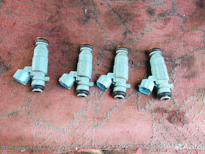 Форсунка топливная рампа Киа Сид JD