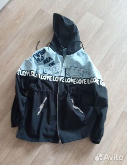 Ветровка женская