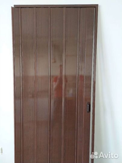 Пластиковая дверь-гармошка 2000 х 800 бу