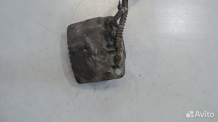 Суппорт SsangYong Musso, 1996