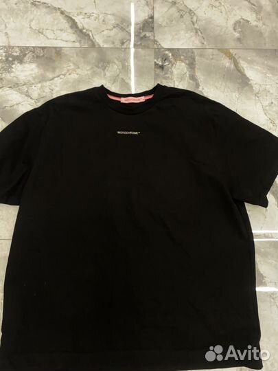 Monochrome футболка новая