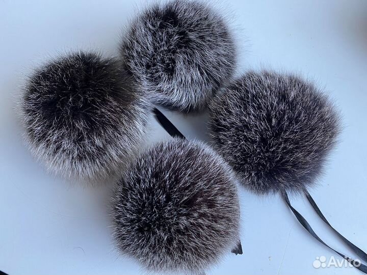 Помпоны из натурального меха