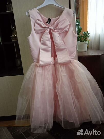 Платье для девочки новое