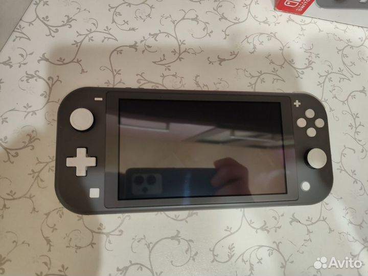 Nintendo switch lite