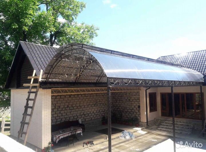 Навес из поликарбоната