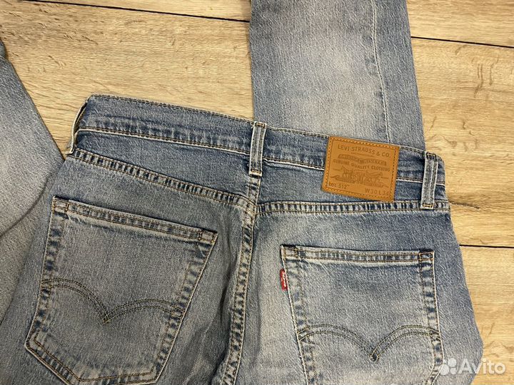 Джинсы Levi's 512