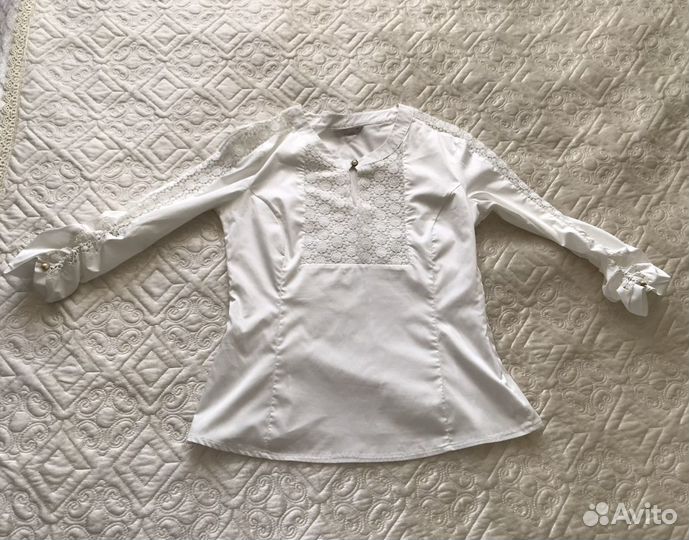 Блузка белая