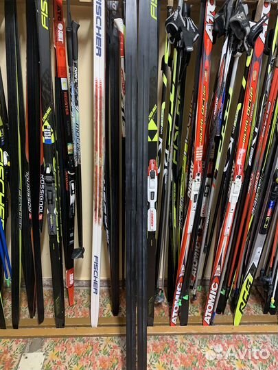 Беговые лыжи atomic конек