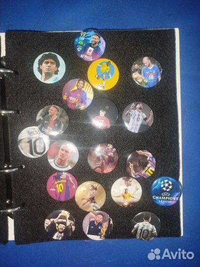 Значки футбольные