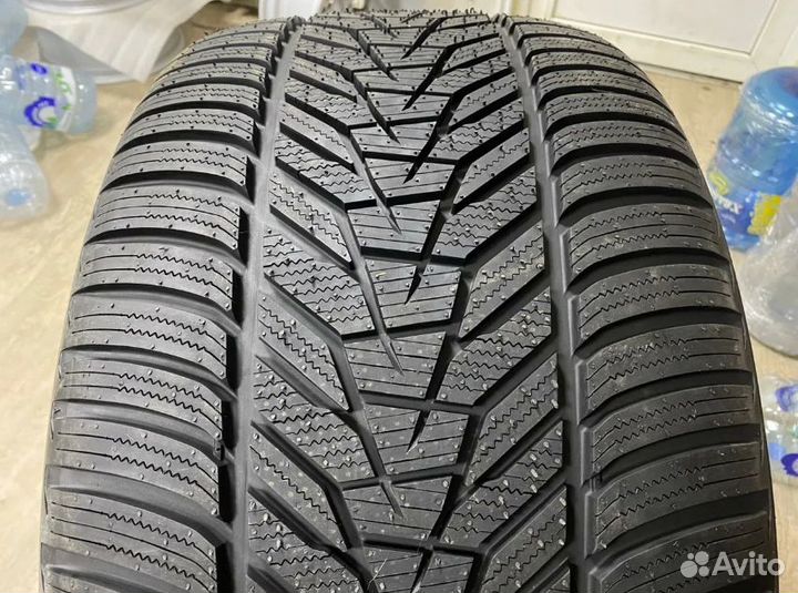 Hankook Winter I'Cept Evo 3 W330 265/40 R22 106W