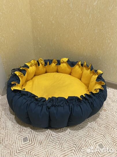 Лежанка для собак и кошек