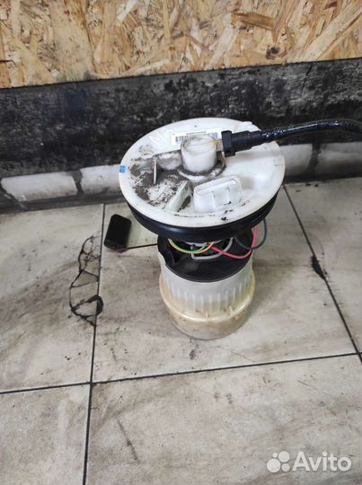 Насос топливный электрический Mazda 3 BK 2002-2009