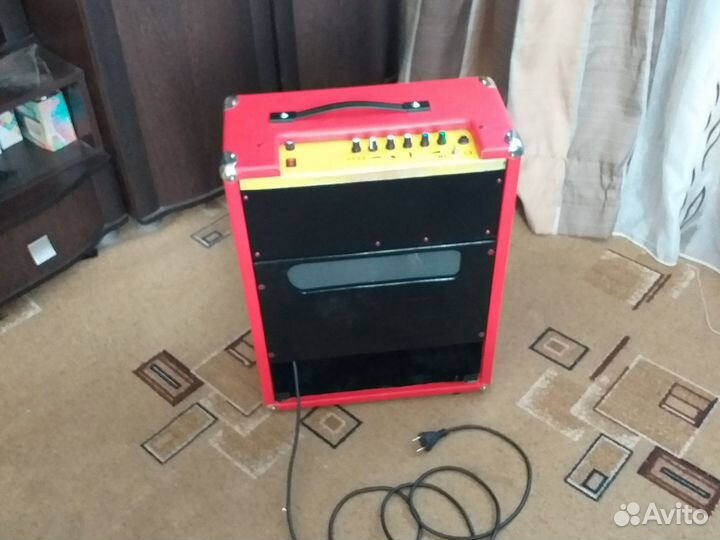 Ламповый комбоусилитель