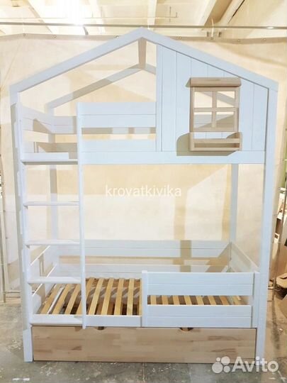 Двухъярусная кровать домик из березы, сосны