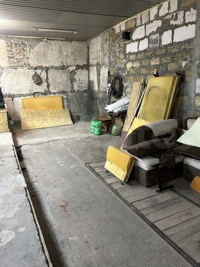 Гараж, > 30 м²