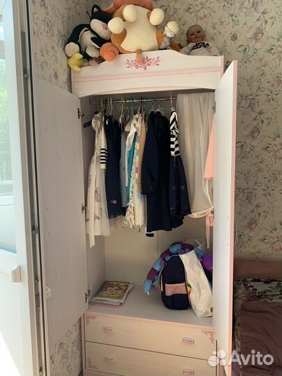 Шкаф в детскую