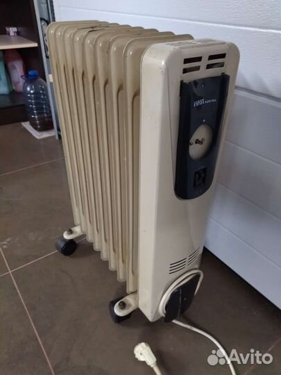 Обогреватель радиатор масляный First