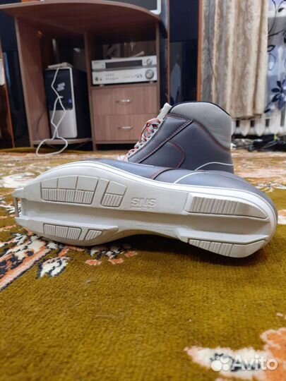 Лыжные ботинки rental