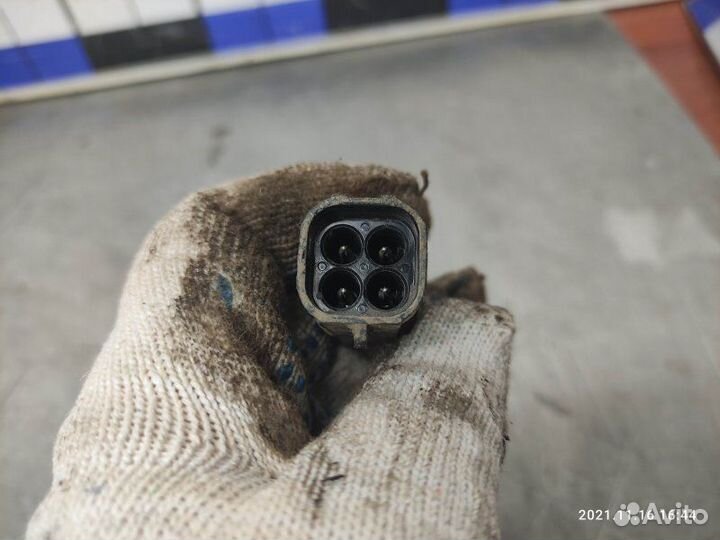 Датчик кислорода Лада Приора 21126 2011