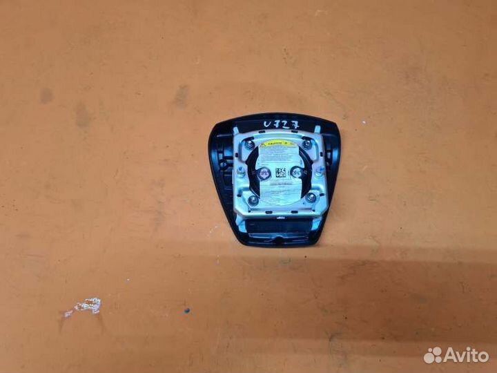 Подушка безопасности в руль Cadillac Escalade