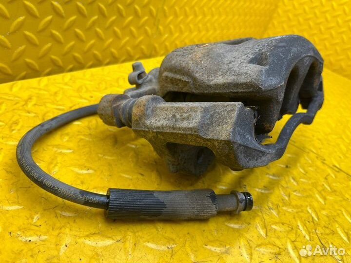 Суппорт тормозной передний правый Ford Transit 8