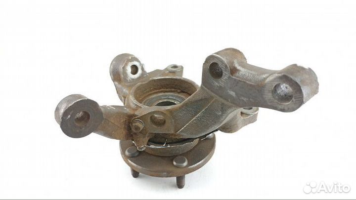 Ступица передняя правая Toyota Noah ZRR75 2010