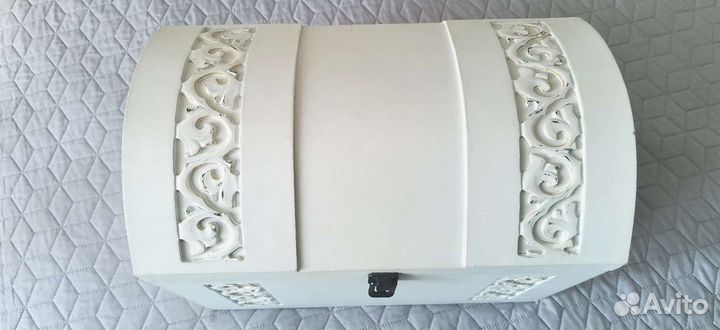 Сундук деревянный