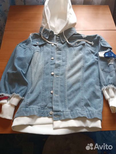 Джинсовая куртка