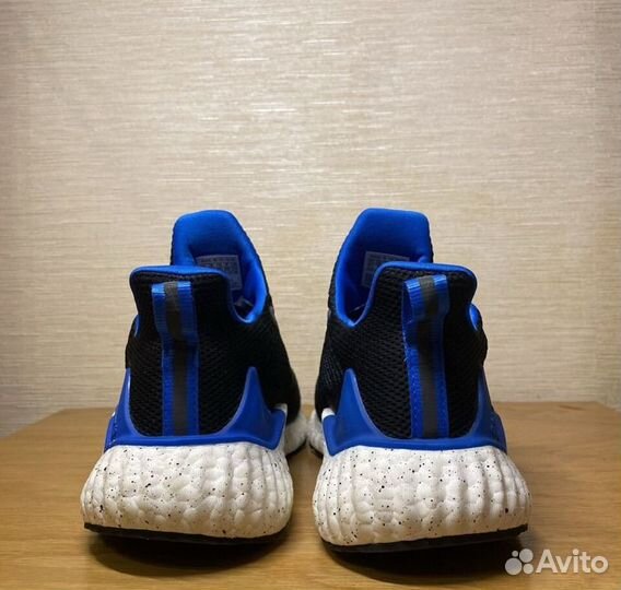 Кроссовки adidas