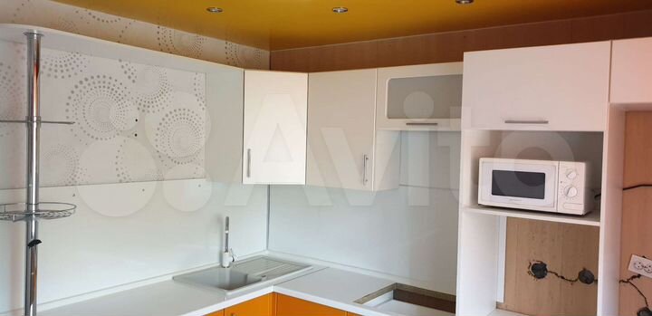 2-к. квартира, 52 м², 2/5 эт.