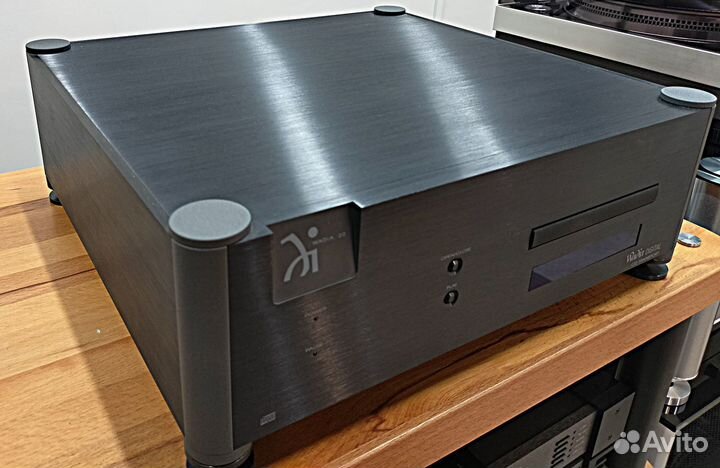 CD транспорт Wadia 20