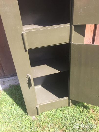 Сейф металлический