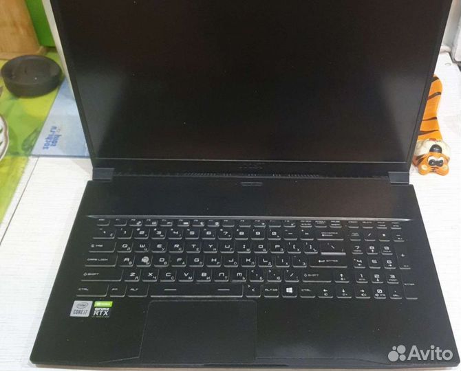 Ноутбук в аренду / MSI