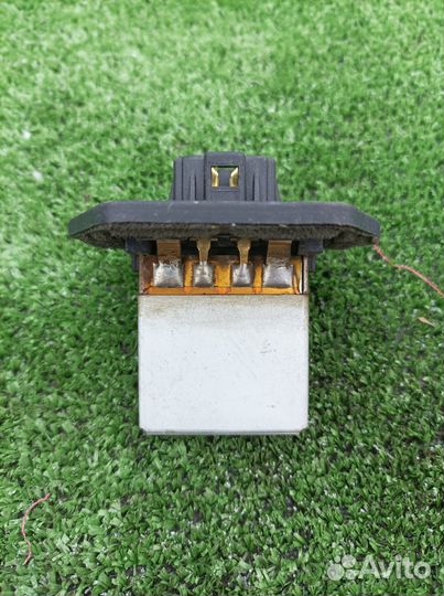 Резистор отопителя Kia Rio 2