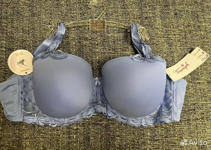 Бюстгальтер Triumph 95 D новый