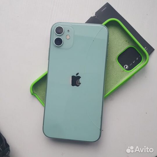 iPhone 11, 64 ГБ