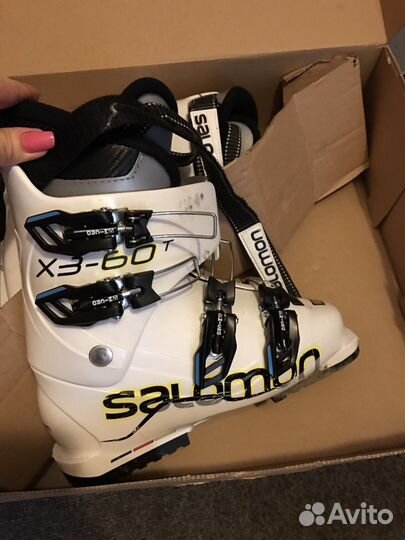 Ботинки горнолыжные. Размер 24 цена 3,900 Ботинки