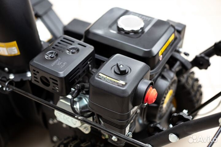 Снегоуборщик Huter SGC 4000B