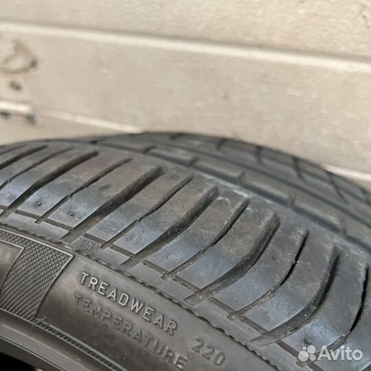 Pirelli P Zero Rosso 275/40 R19 105