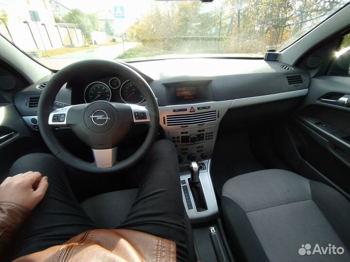 Opel Astra 1.8 AT, 2012, 245 000 км