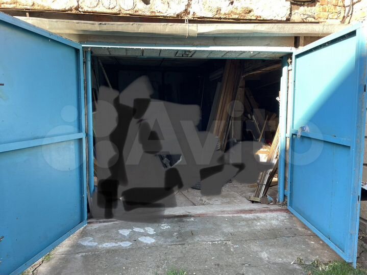 Гараж, > 30 м²