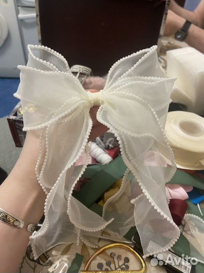 Заколки, резинки, бантики в школу и в садик