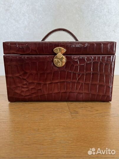 Шкатулка для украшений