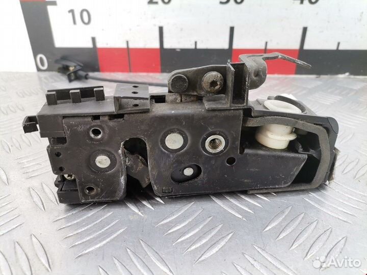 Замок двери передней левой для Volkswagen Sharan 1