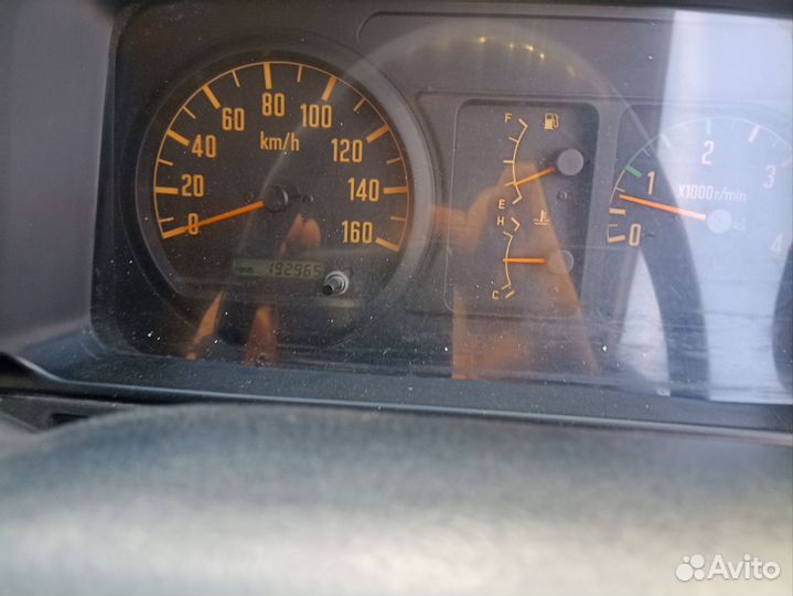 Самосвал Isuzu Forward (F-Series), 2003