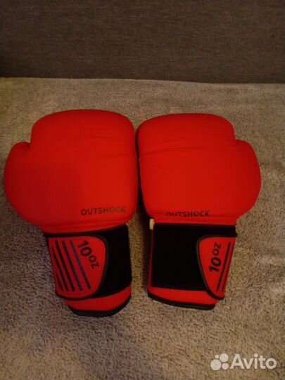 Боксерские перчатки 10 oz