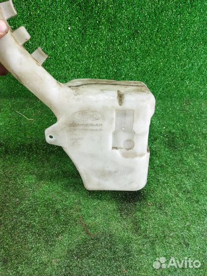 Бачок омывателя Mazda 2 DY 2S61-17618-AH