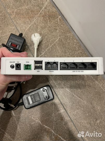 Тв приставка и роутер