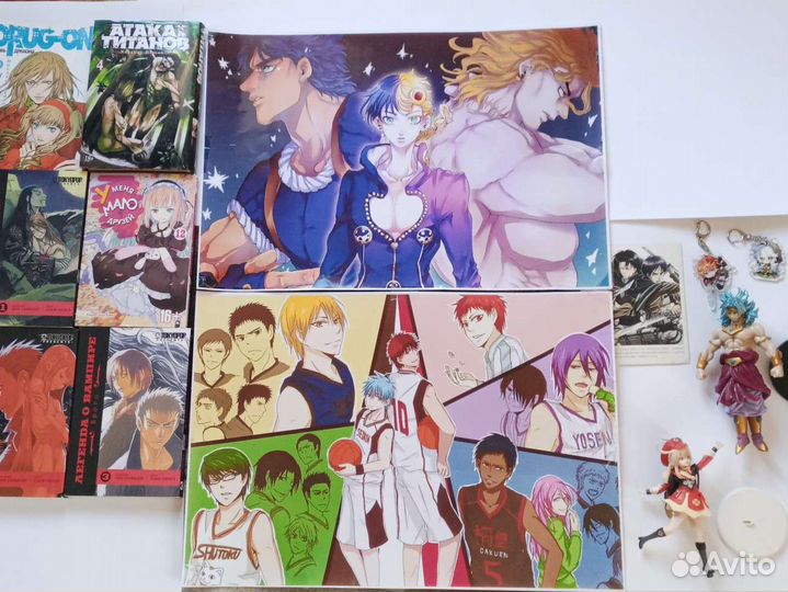 Аниме плакаты, манги, брелоки, фигурки