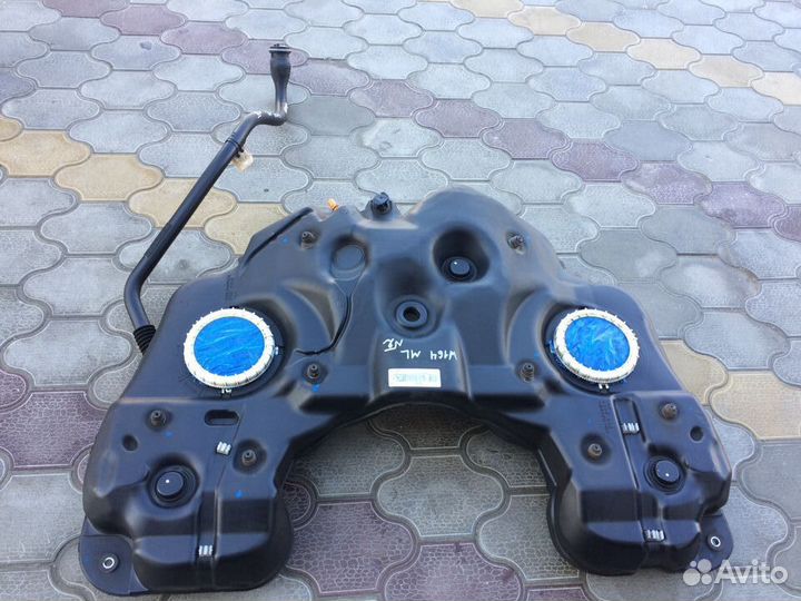 Топливный бак Mercedes ML W164